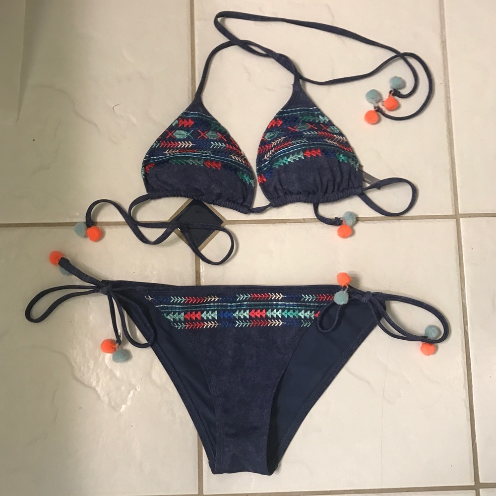 Aerie bathing suit top small bottoms medium